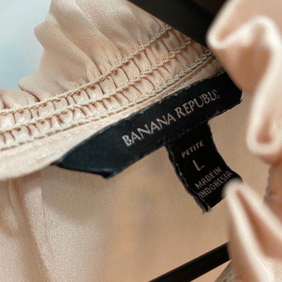 Banana Republic Light Pink Silk Sleeveless Blouse - Picture 3 of 3